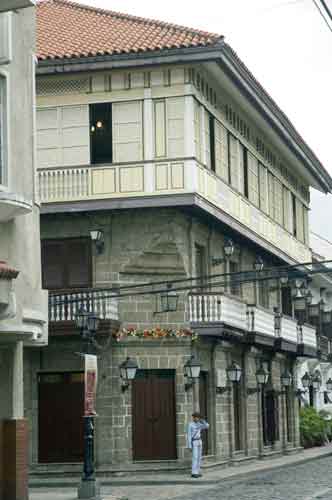 manila guard-AsiaPhotoStock