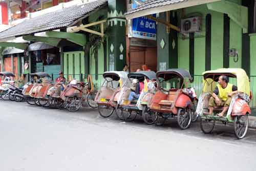 jogja becak-AsiaPhotoStock