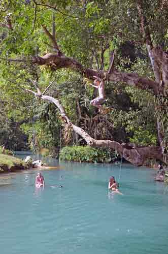 jumping-AsiaPhotoStock