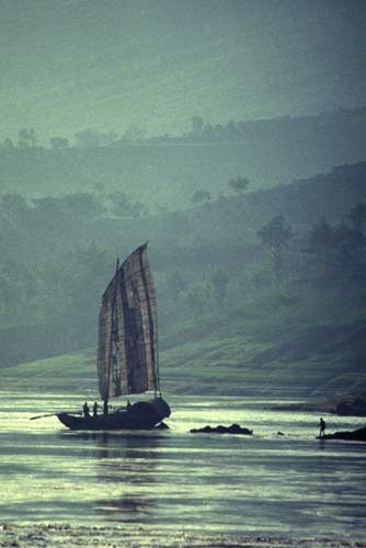 junk sail boat-AsiaPhotoStock