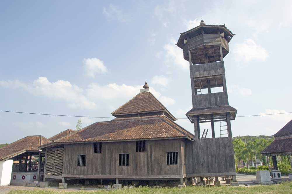 kampung laut mosque