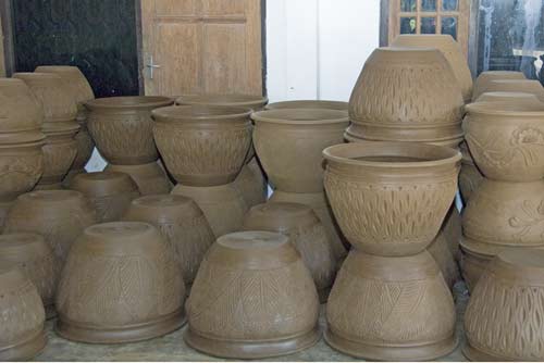 kasongan jars-AsiaPhotoStock