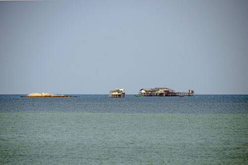 kelong fish farm-AsiaPhotoStock