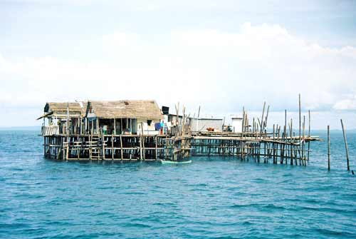 kelong fish farm-AsiaPhotoStock