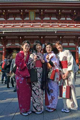 kimonos asakusa-AsiaPhotoStock