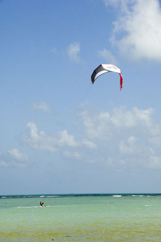 kite boarding blue sky-AsiaPhotoStock