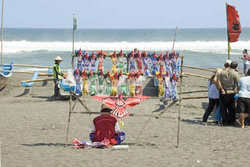 kites parangkusumo-AsiaPhotoStock