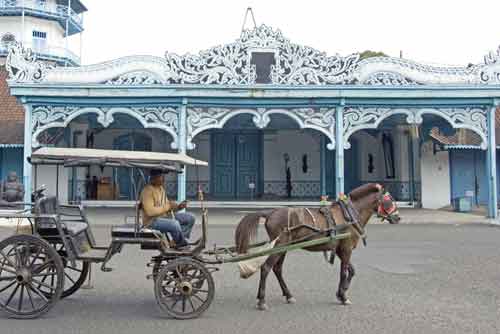 kraton andung-AsiaPhotoStock