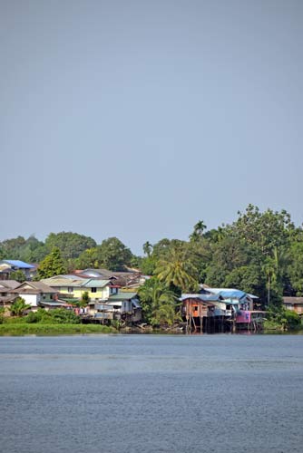 kuching kampung-AsiaPhotoStock