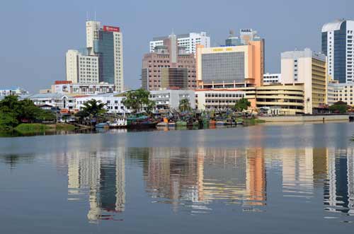 kuching skyline-AsiaPhotoStock