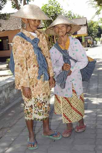 ladies pose borobudur-AsiaPhotoStock