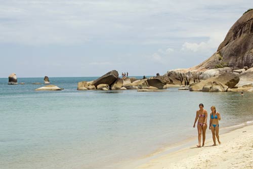 ladies on lamai beach-AsiaPhotoStock