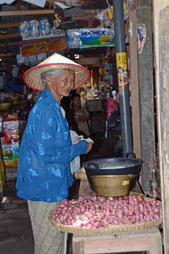 lady mkt borobudur-AsiaPhotoStock