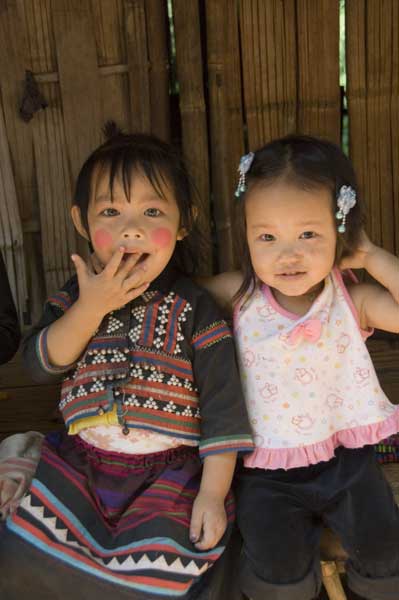 lahu friends-AsiaPhotoStock