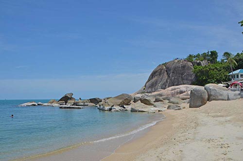 lamai beach cliff-AsiaPhotoStock