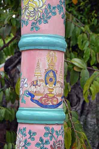 lamp post wat pho-AsiaPhotoStock