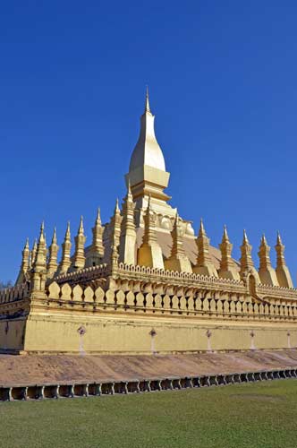 laos stupa-AsiaPhotoStock