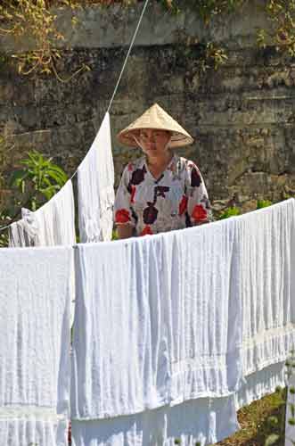 laundry-AsiaPhotoStock