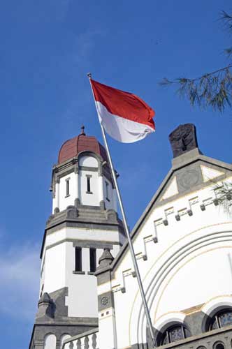 lawang sewu flag-AsiaPhotoStock