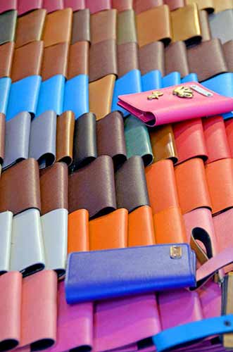 leather wallets bangkok-AsiaPhotoStock