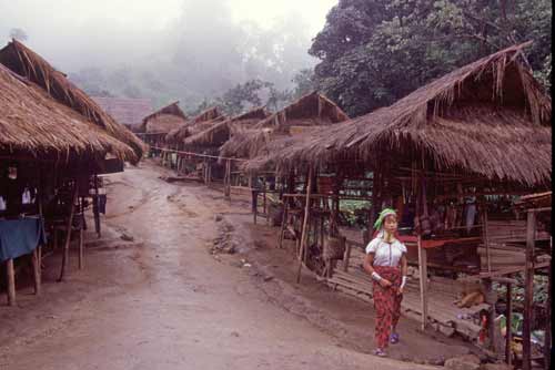 long neck village-AsiaPhotoStock