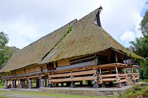 longhouse bolon-AsiaPhotoStock