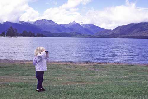 looking at te anao-AsiaPhotoStock