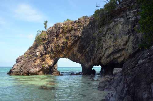 lovers gate-AsiaPhotoStock