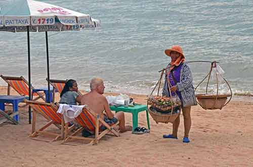 lunch beach-AsiaPhotoStock