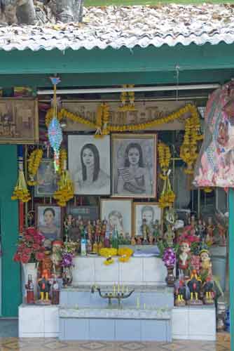 mae nak shrine-AsiaPhotoStock