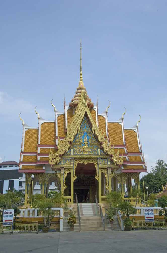 maha but temple-AsiaPhotoStock