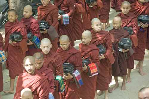 mahagandayon temple-AsiaPhotoStock