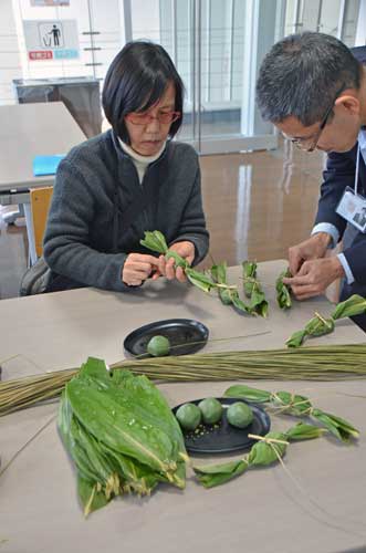 making sasadango-AsiaPhotoStock