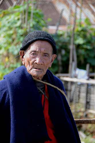 man apatani village-AsiaPhotoStock