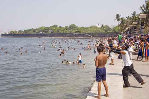 manila bay fishing rod-AsiaPhotoStock