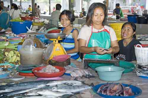 market mae nam soi 7-AsiaPhotoStock