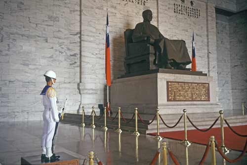 memorial statue-AsiaPhotoStock