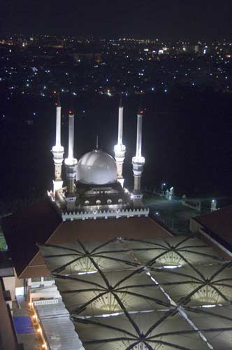mosque at night-AsiaPhotoStock