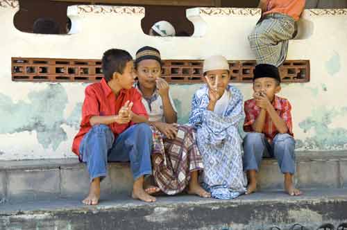 mosque boys-AsiaPhotoStock