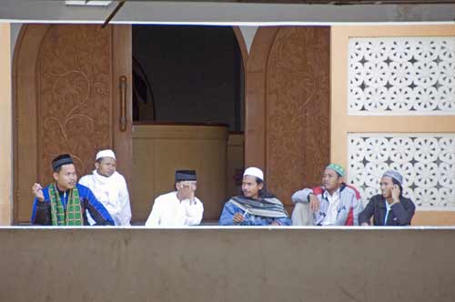 mosque attendees-AsiaPhotoStock