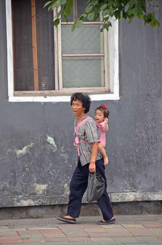 mother and child-AsiaPhotoStock