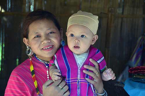 mother kayah-AsiaPhotoStock