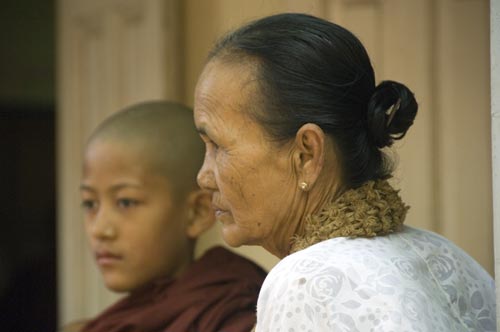 mother and monk-AsiaPhotoStock