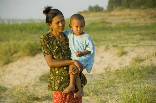 mother and son-AsiaPhotoStock