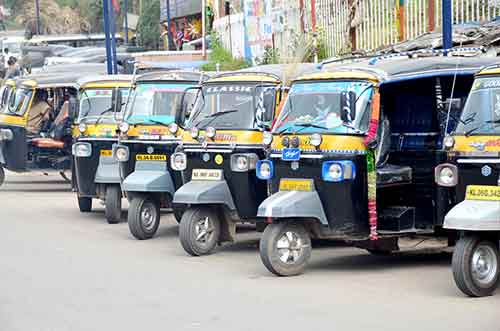 munnar tuk tuks-AsiaPhotoStock