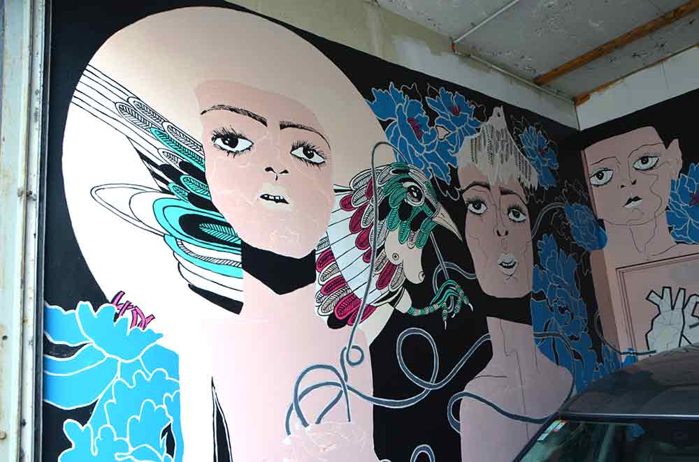 mural by maggie covell-AsiaPhotoStock