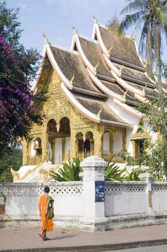 museum monk-AsiaPhotoStock