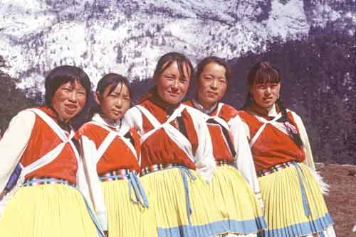 naxi dance-AsiaPhotoStock