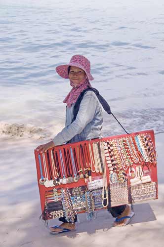 necklace vendor-AsiaPhotoStock