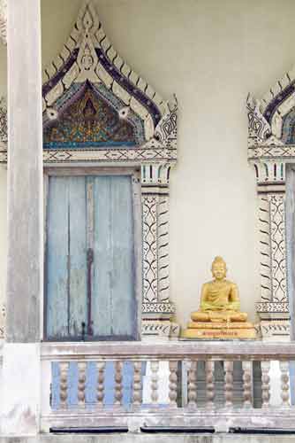 old wall and buddha-AsiaPhotoStock